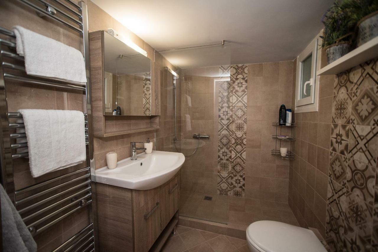 Real Central New Flat - 1' To Metro - Direct Acropolis,Pireus - Best Heating And Cooling System Athen Eksteriør bilde
