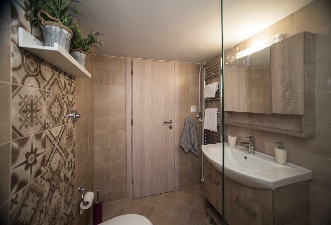 Real Central New Flat - 1' To Metro - Direct Acropolis,Pireus - Best Heating And Cooling System Athen Eksteriør bilde